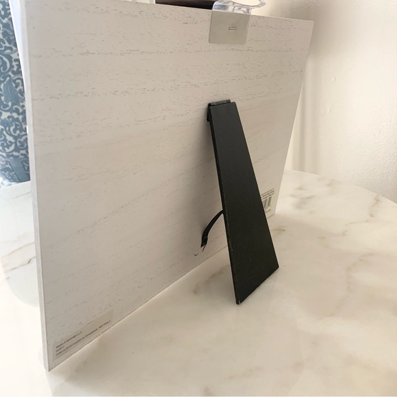 White rustic wood clip picture frame - Picture 2 of 2